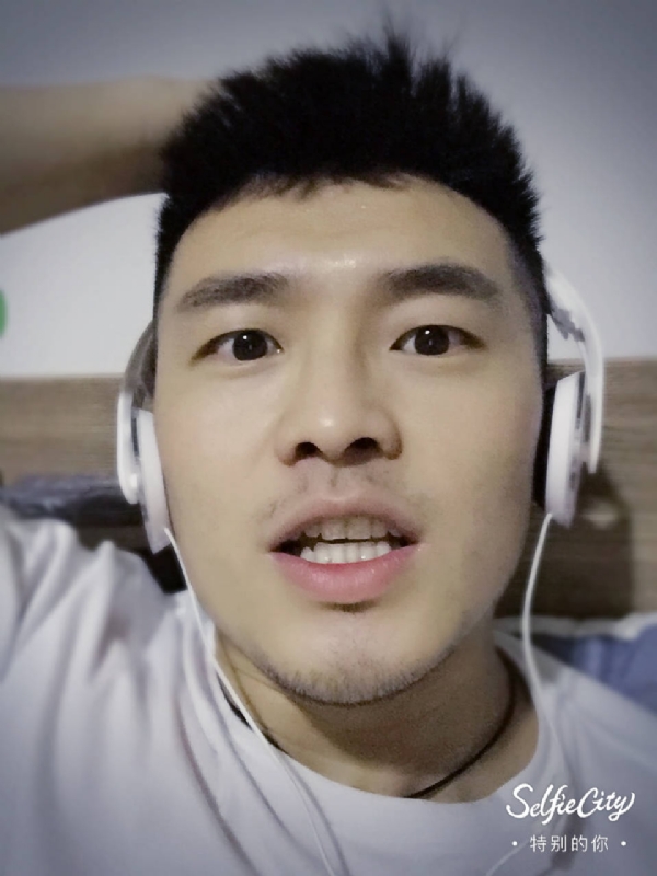 开心最好的第一张照片--青岛相亲服务中心