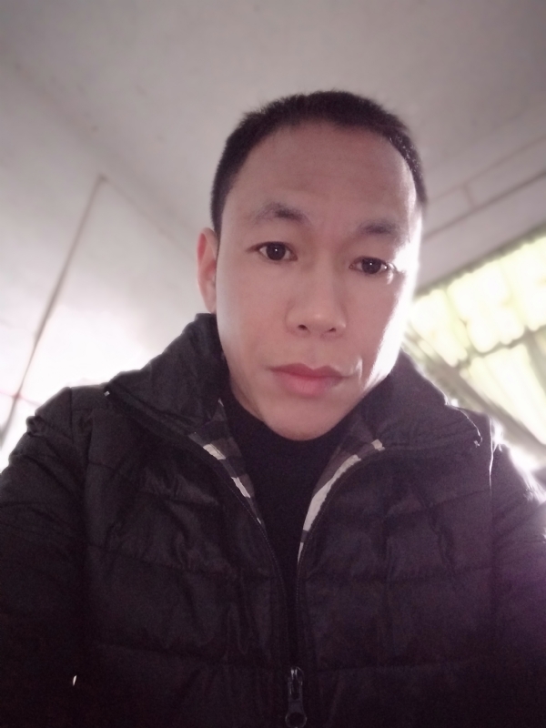 相信真爱的第一张照片--青岛相亲服务中心