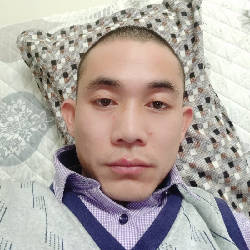 龙飞的第一张照片--青岛相亲服务中心