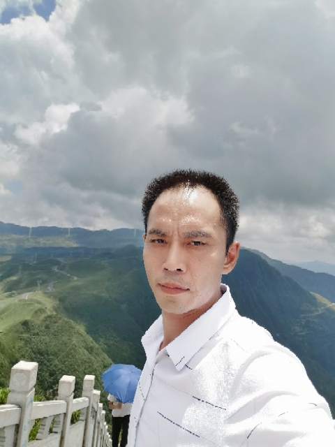 LXZ的第一张照片--青岛相亲服务中心