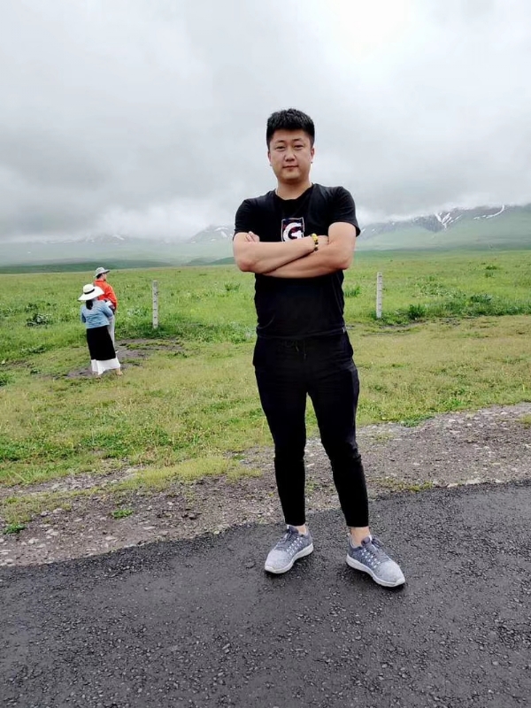 时间厮守的第一张照片--青岛相亲服务中心