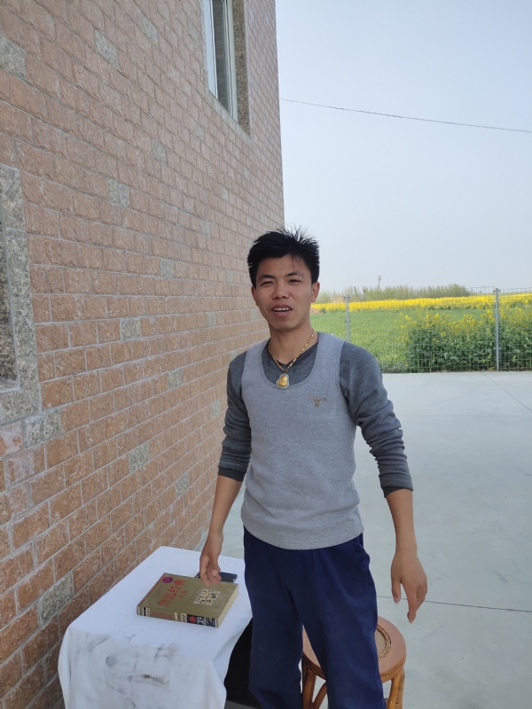 雷的第一张照片--青岛相亲服务中心