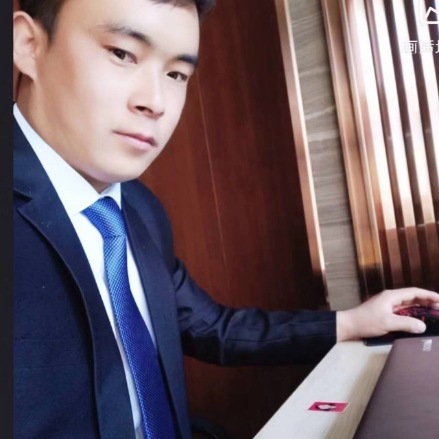 会哭的幸福的第一张照片--青岛相亲服务中心