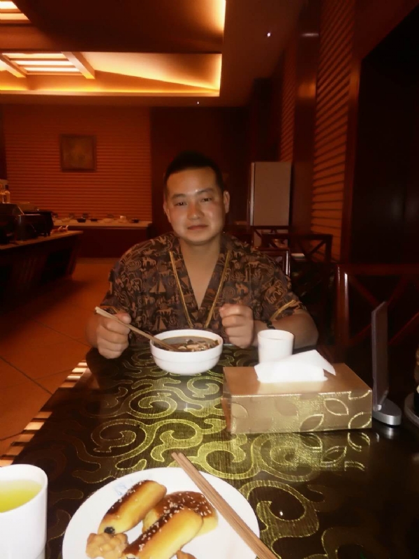 会飞的鱼的第一张照片--青岛相亲服务中心