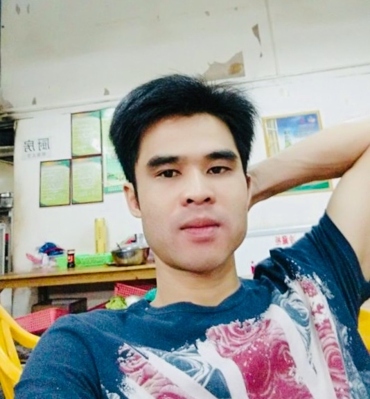 Huang的第一张照片--青岛相亲服务中心