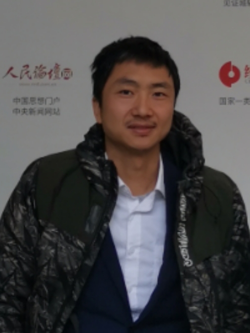 明的第一张照片--青岛相亲服务中心