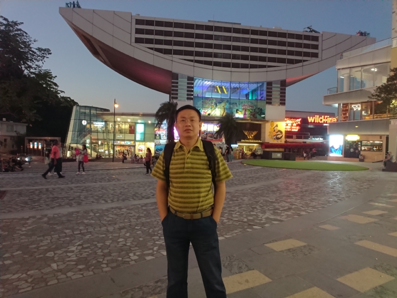 人间四月天的第一张照片--青岛相亲服务中心