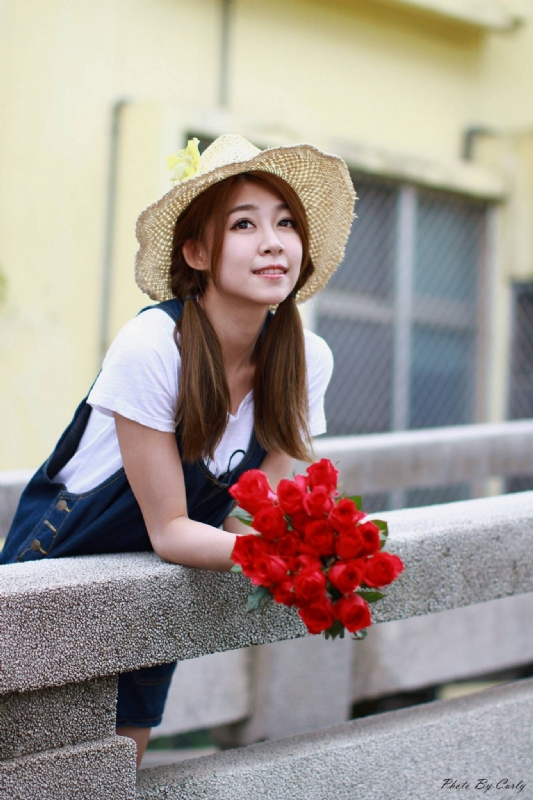 阳光朵朵的第一张照片--青岛相亲服务中心