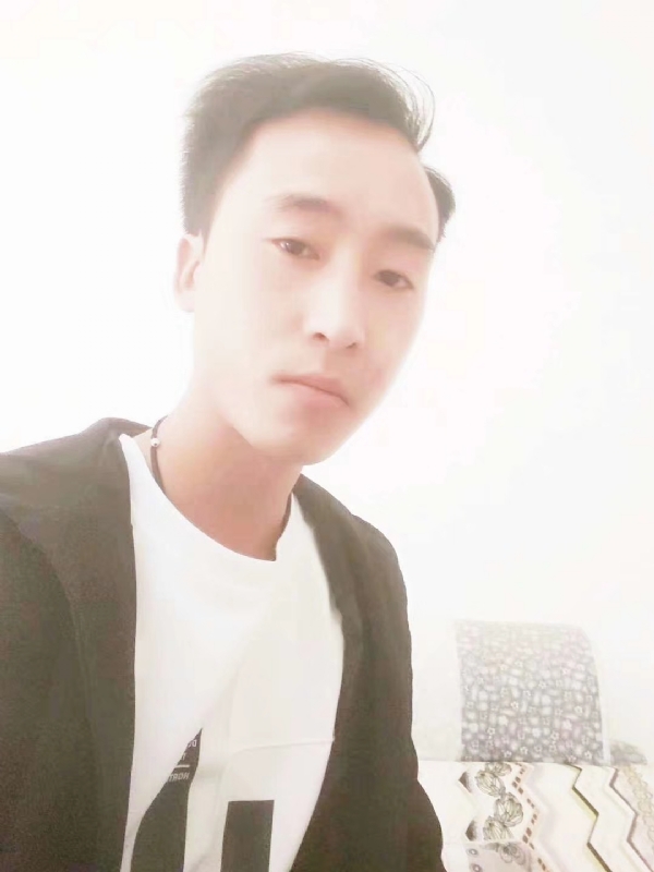 萧艺的第一张照片--青岛相亲服务中心