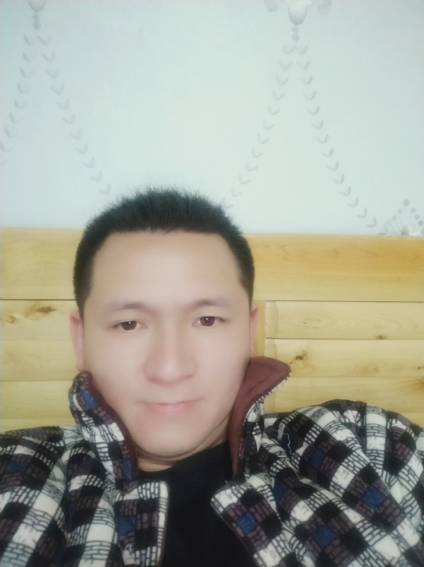 寻找一个真实的她的第一张照片--青岛相亲服务中心