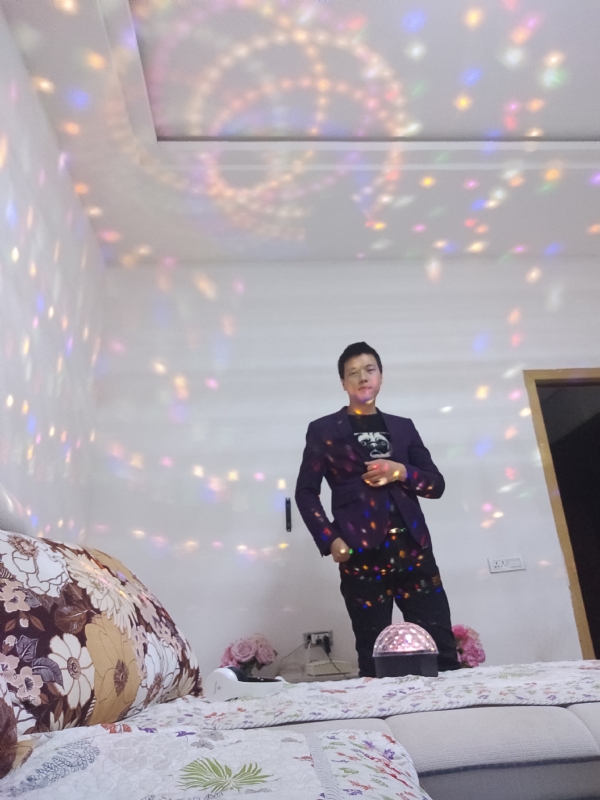 慕凡的第一张照片--青岛相亲服务中心