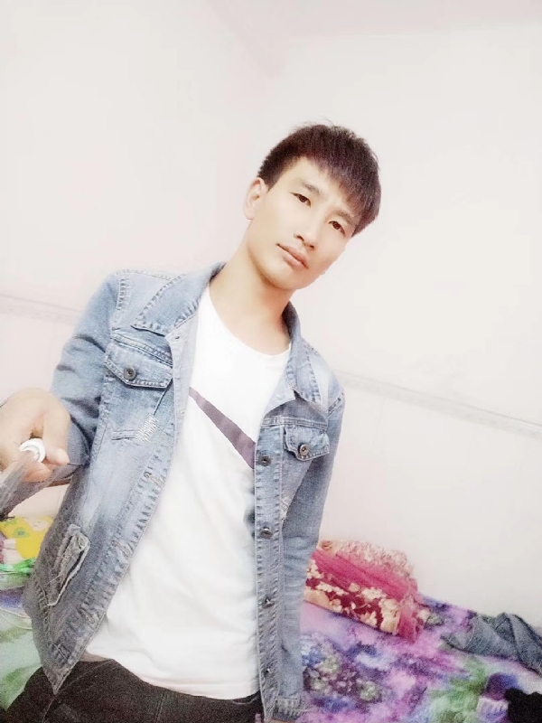 心好痛的第一张照片--青岛相亲服务中心