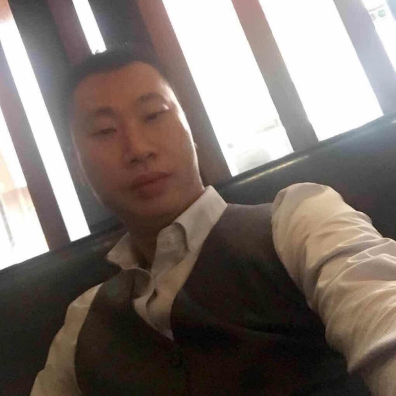 陈威的第一张照片--青岛相亲服务中心