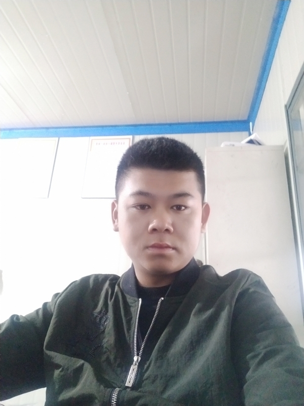 少校的第一张照片--青岛相亲服务中心