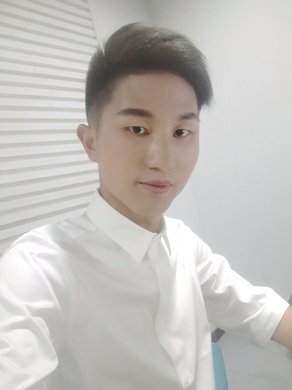 MrLi的第一张照片--青岛相亲服务中心