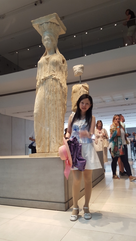 捻花微笑的第一张照片--青岛相亲服务中心