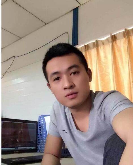 佛山喜欢你的第一张照片--青岛相亲服务中心