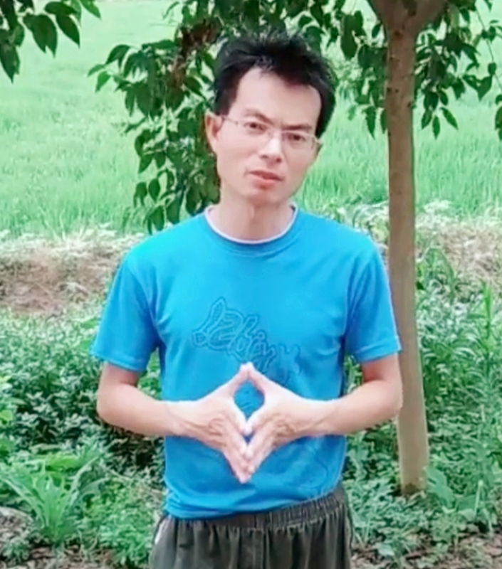 吴先生的第二张照片--青岛相亲服务中心