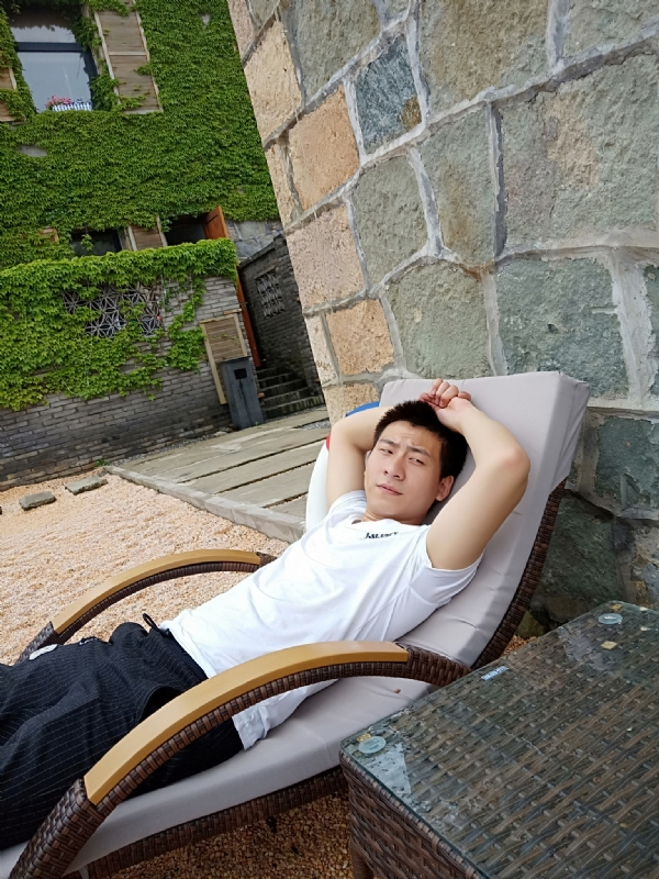 真心寻找另一半的第一张照片--青岛相亲服务中心