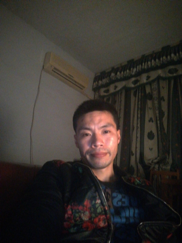 性情男儿的第一张照片--青岛相亲服务中心