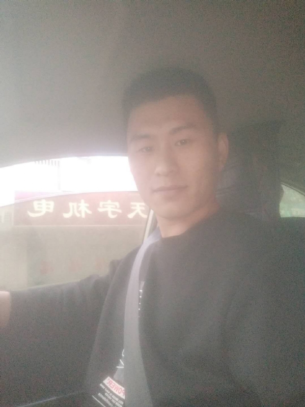 老鼠爱上猫的第一张照片--青岛相亲服务中心