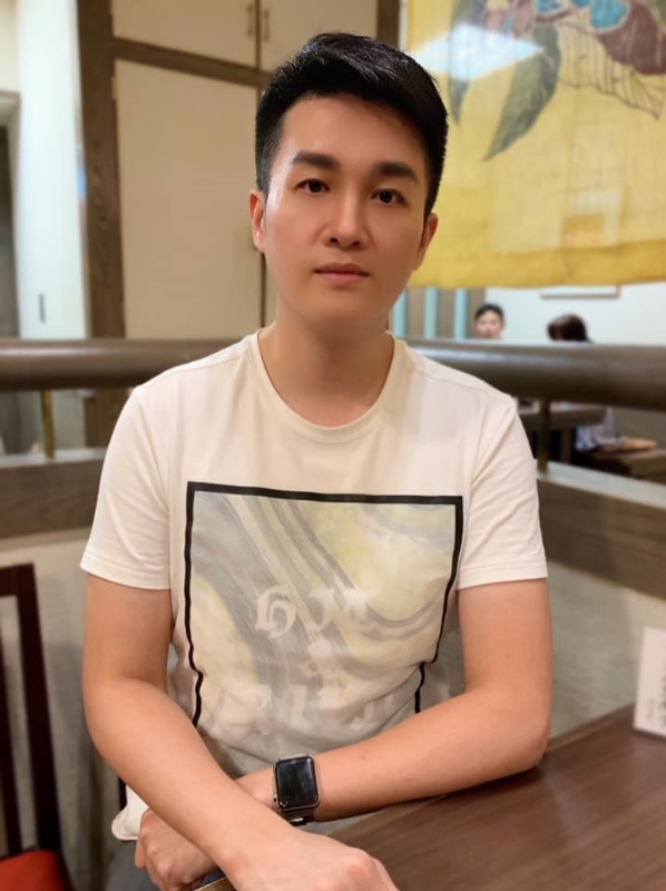 岁月流逝的第二张照片--青岛相亲服务中心