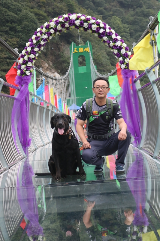 离人的第一张照片--青岛相亲服务中心