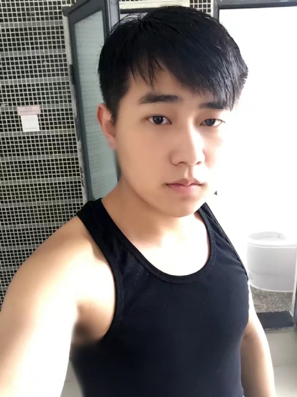 繁花似锦的第一张照片--青岛相亲服务中心