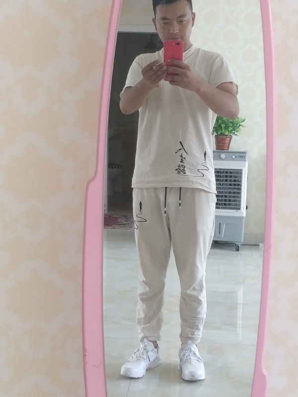 一天一根烟的第二张照片--青岛相亲服务中心