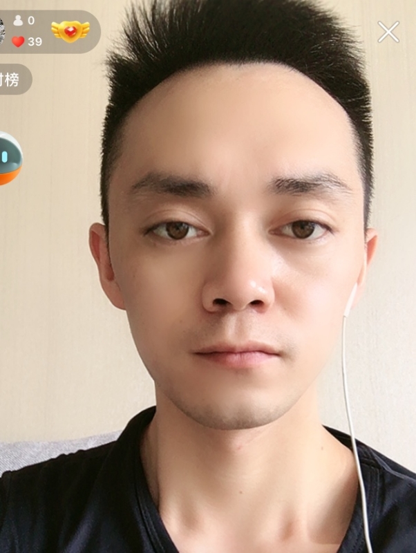 游爽的第一张照片--青岛相亲服务中心