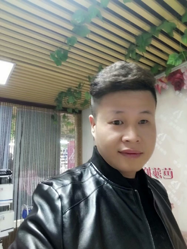 萧郎的第一张照片--青岛相亲服务中心