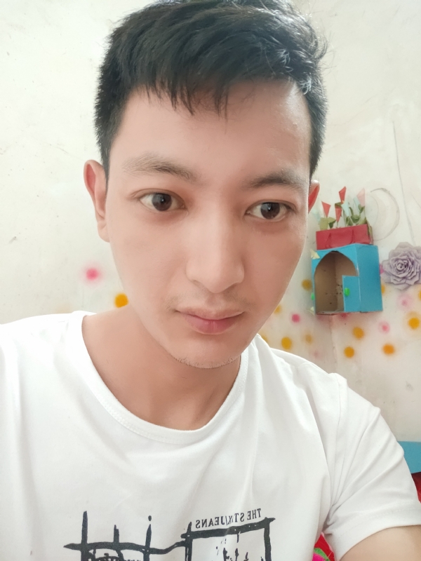 孙裕佳的第二张照片--青岛相亲服务中心