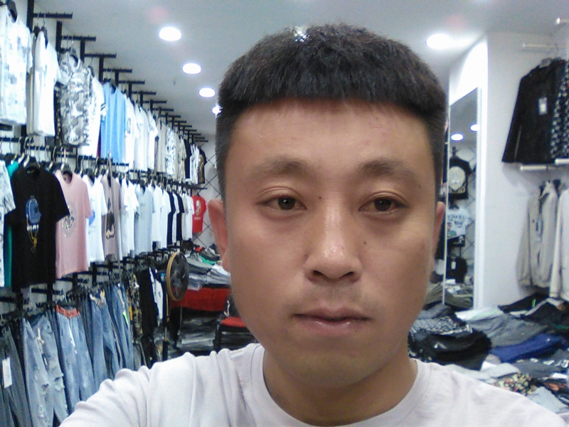 冰冷的心的第二张照片--青岛相亲服务中心