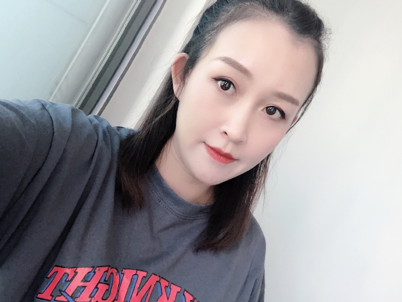 Amy的第一张照片--青岛相亲服务中心