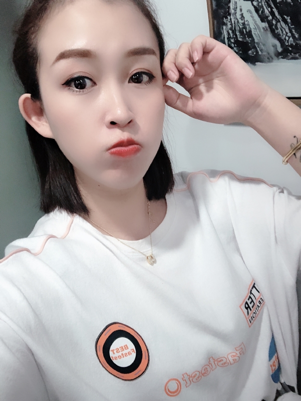 Amy的第三张照片--青岛相亲服务中心