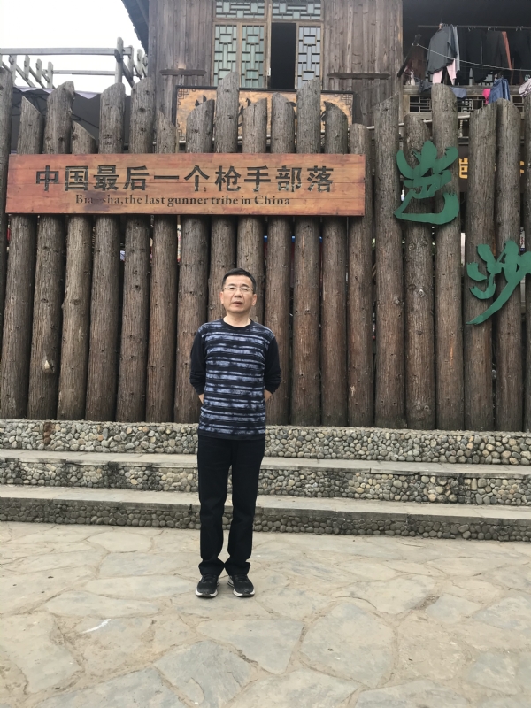 屯里的富豪的第一张照片--青岛相亲服务中心