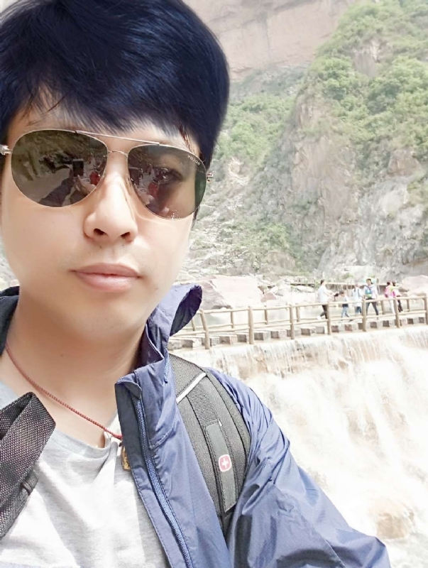 雅俗共赏的第一张照片--青岛相亲服务中心