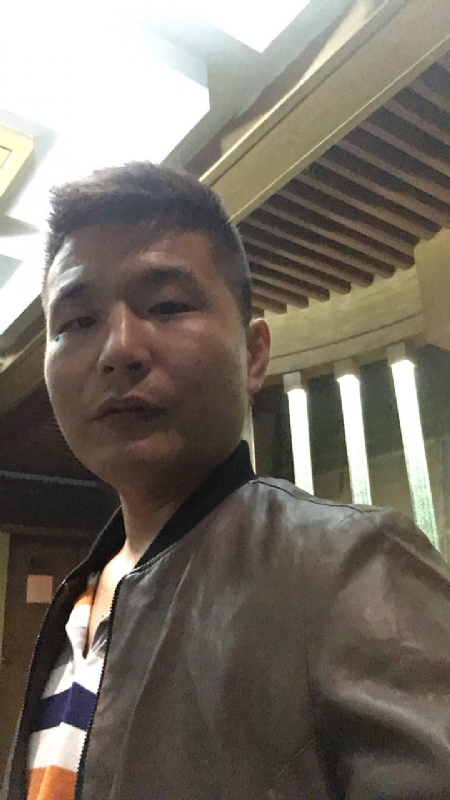 古月的第三张照片--青岛相亲服务中心