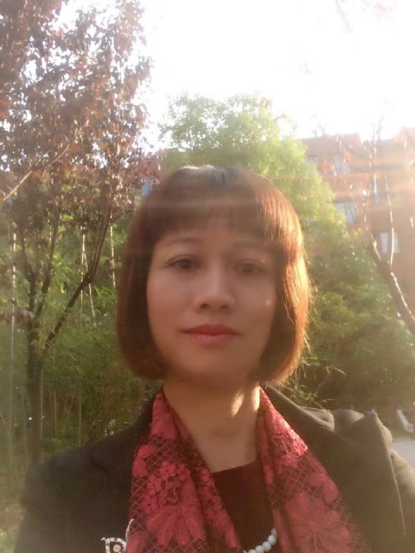 张馨方的第一张照片--青岛相亲服务中心