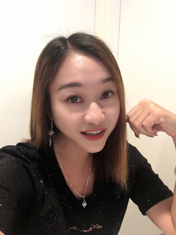 小蜜蜂??的第一张照片--青岛相亲服务中心