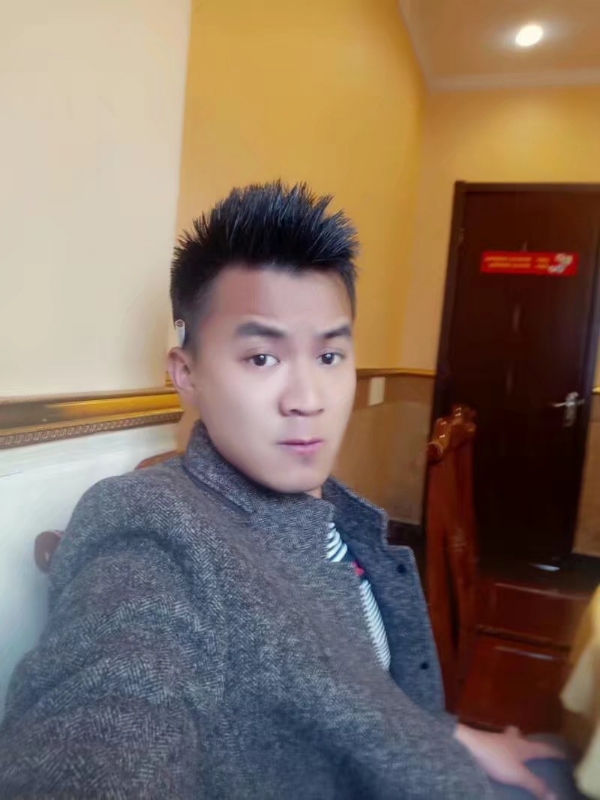 只为等你的第三张照片--青岛相亲服务中心