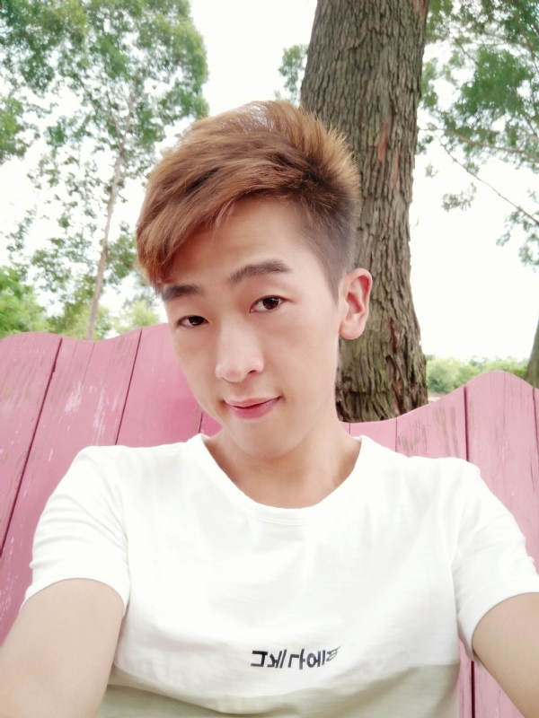 一觉睡到小时候的第二张照片--青岛相亲服务中心