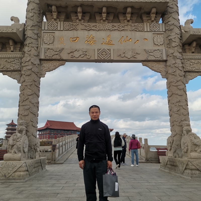 向日葵的微笑的第一张照片--青岛相亲服务中心