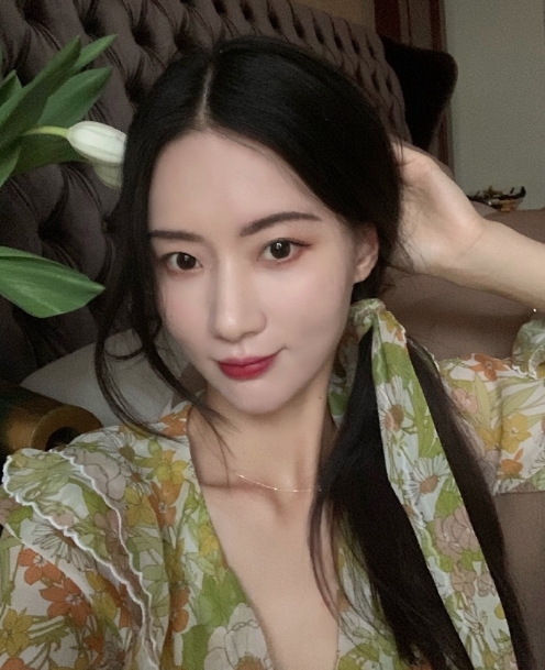 倾城的第一张照片--青岛相亲服务中心