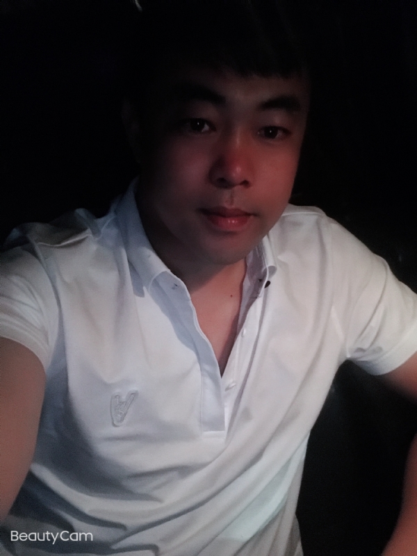 张苹果的第一张照片--青岛相亲服务中心