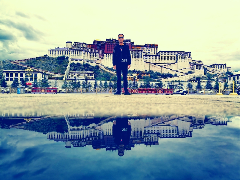 光辉岁月的第一张照片--青岛相亲服务中心