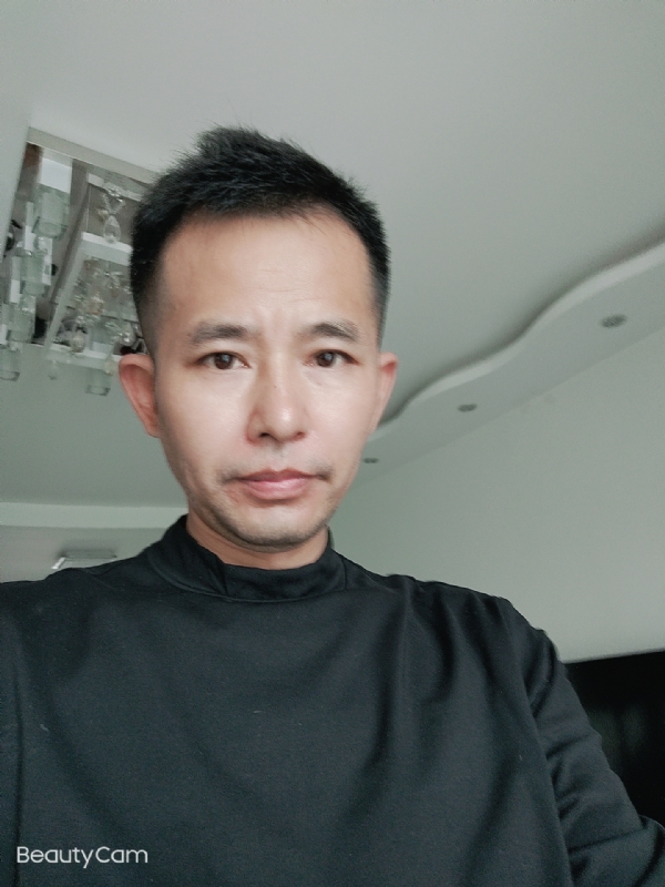 相伴今生的第一张照片--青岛相亲服务中心