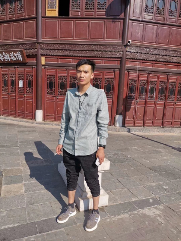 刘方的第一张照片--青岛相亲服务中心