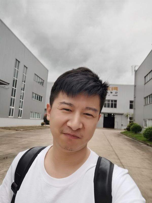 二叔的第二张照片--青岛相亲服务中心