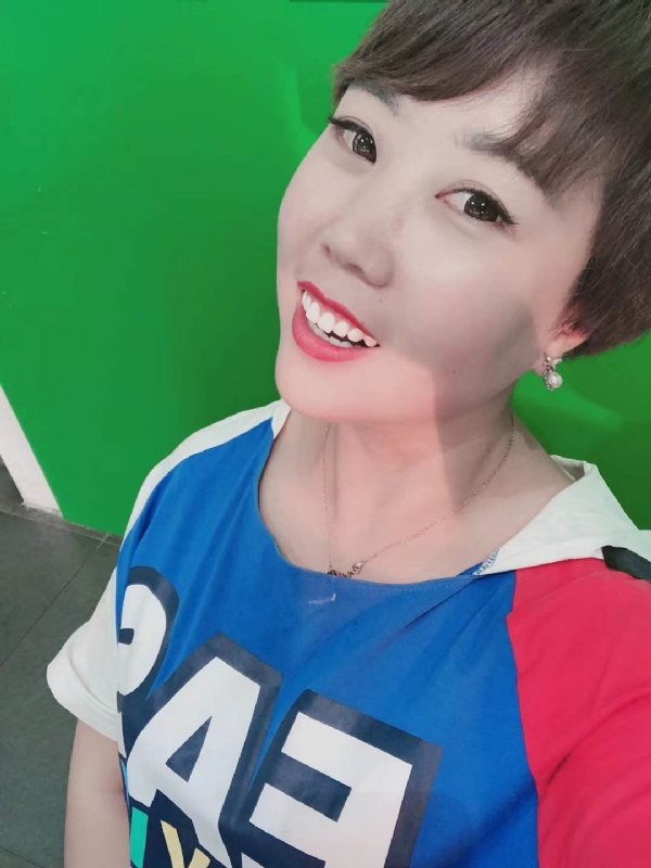 青青子衿的第一张照片--青岛相亲服务中心